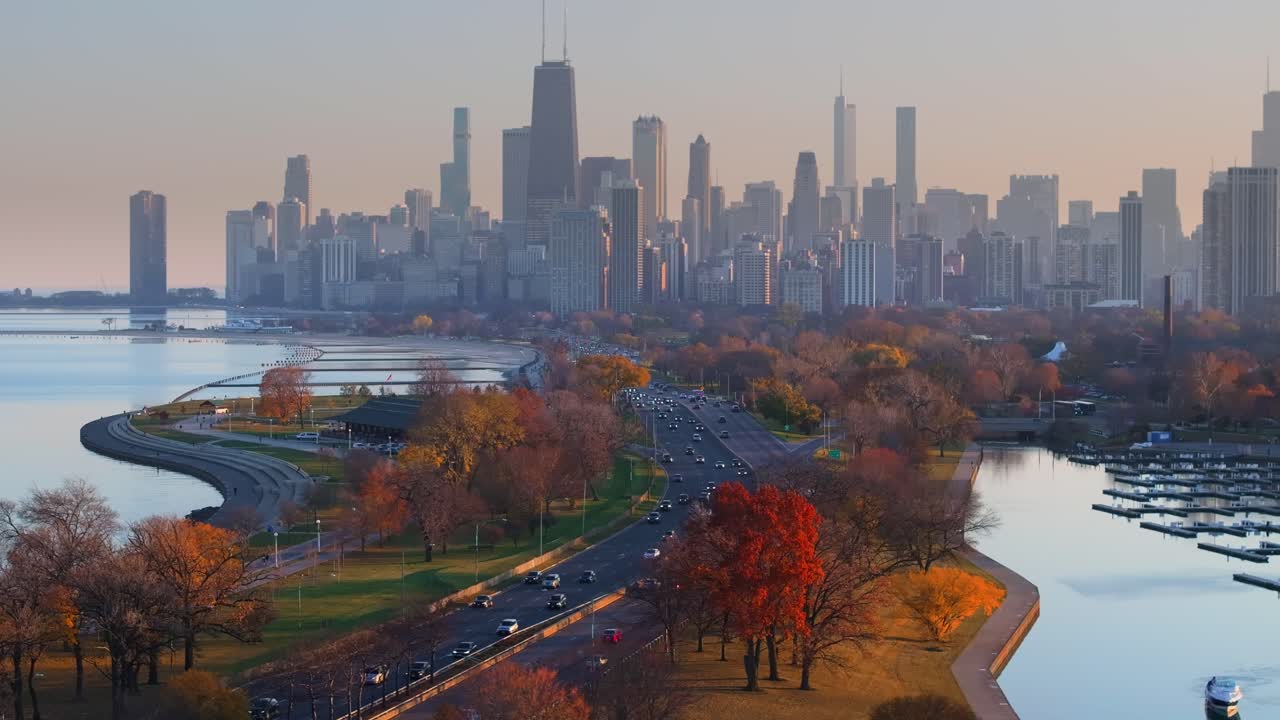 chicago lake shore drive con colores de otoño vista aérea