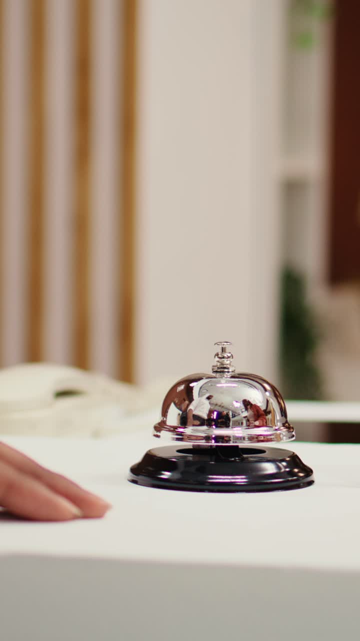 Campanello di servizio dell'hotel sulla reception