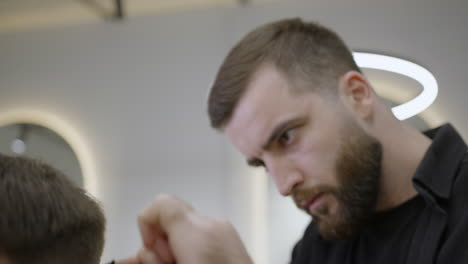 barber giving a haircut