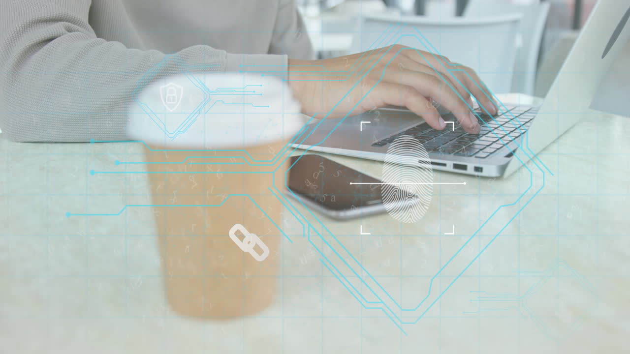 animación de huella dactilar, candado en patrón abstracto sobre la sección media de un hombre caucásico usando una computadora portátil.