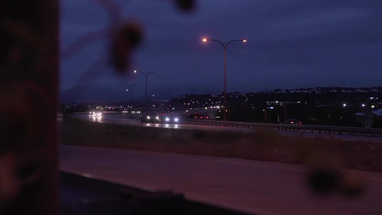 야간 고속도로 교통