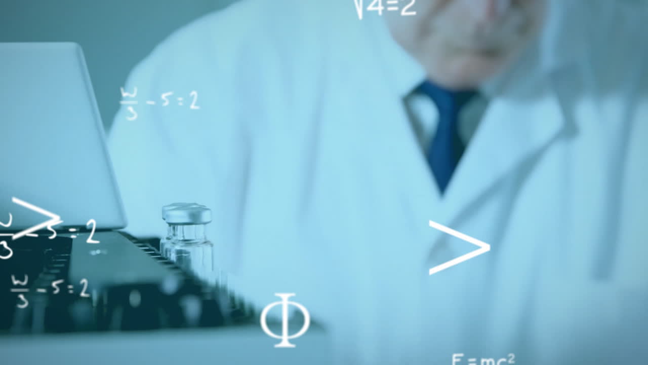 실험실에서 일하는 백인 남성 과학자에 대한 수학적 방정식의 애니메이션