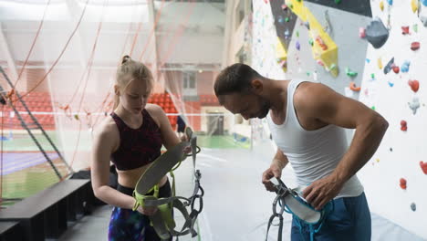 People-in-a-climbing-wall-centre