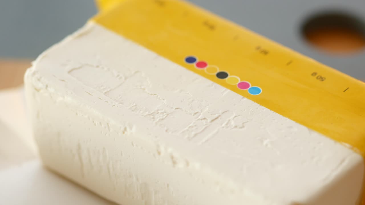 노란색 롤러와 함께  블록의 클로즈업