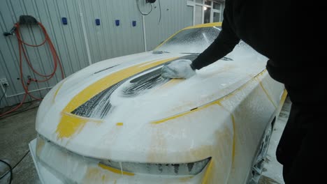 professional car detailing – washing, ceramic coating, and interior cleaning