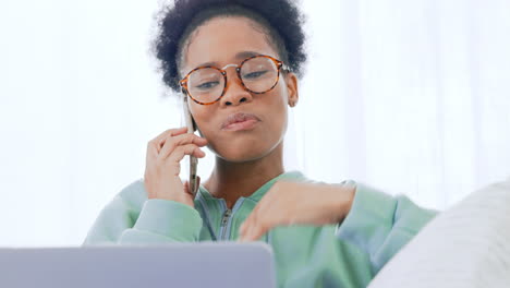 Woman-networking-with-friends-while-talking