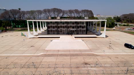 Government-building-at-downtown-Brasilia-Federal-District-Brazil