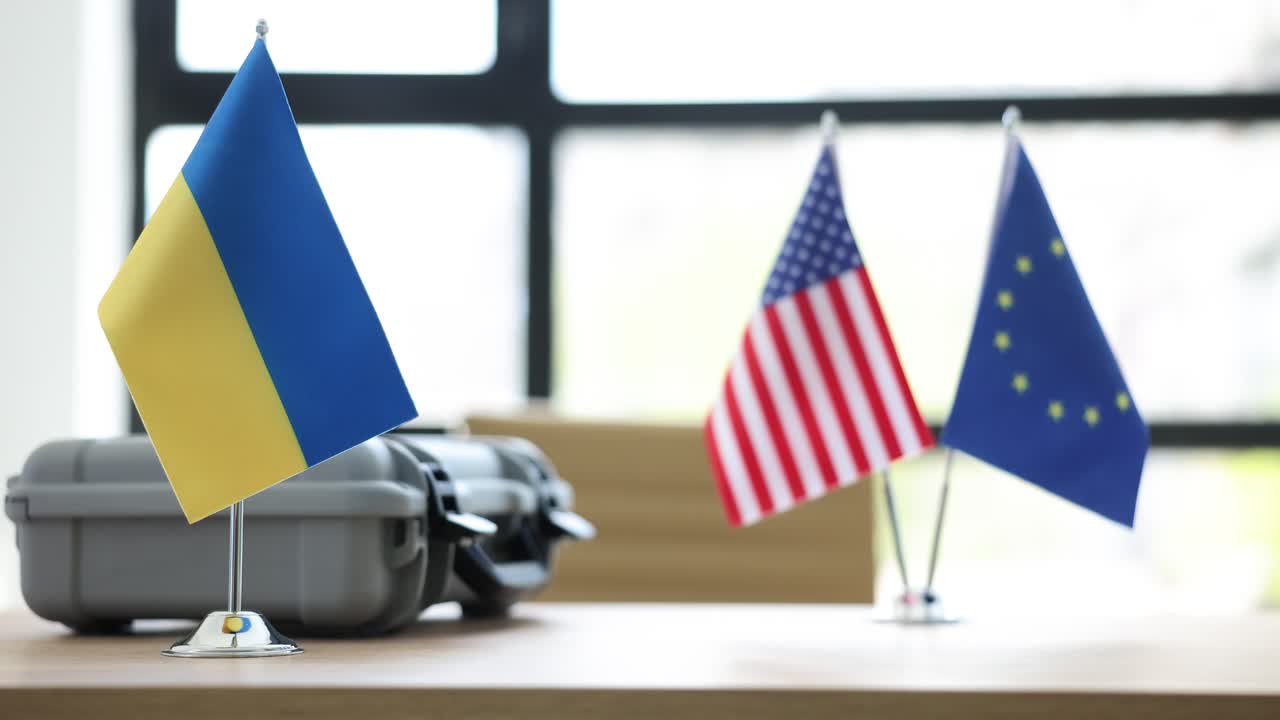 Vlajky Ukrajiny, USA a Evropské unie