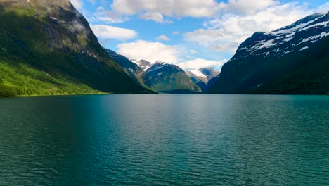 Lovatnet-See-Schöne-Natur-Norwegen.