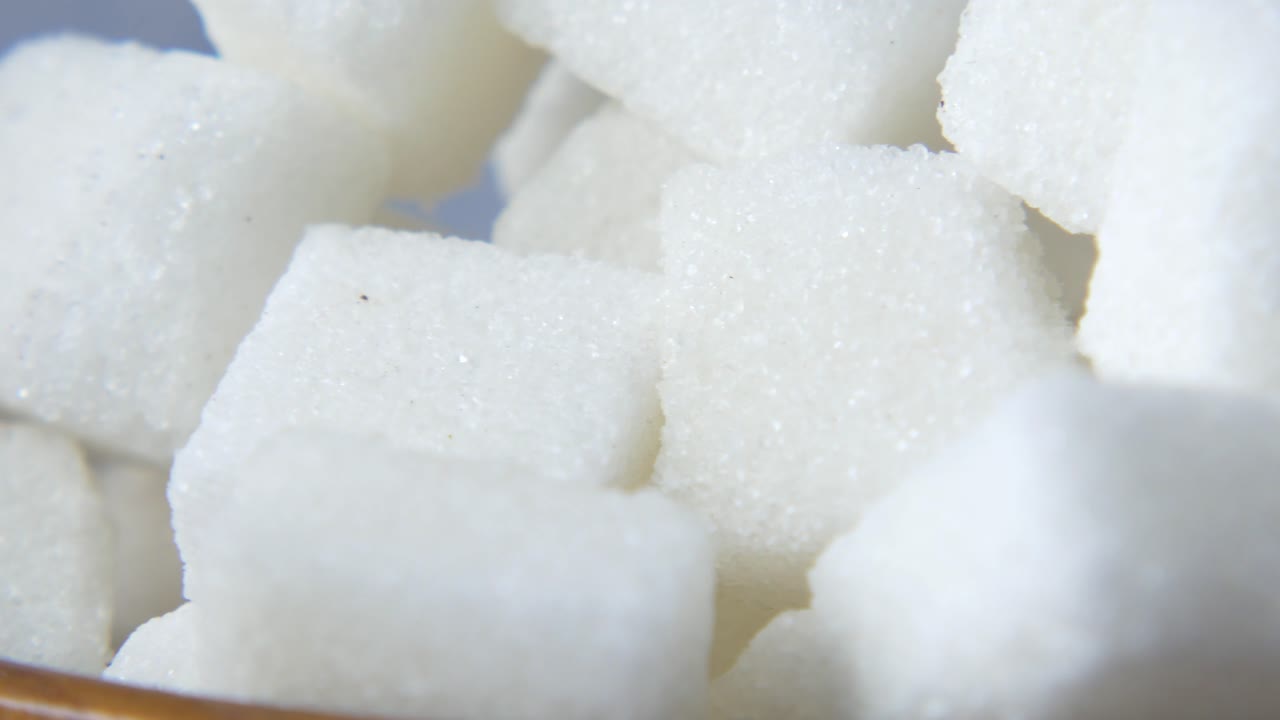 primer plano de cubos de azúcar