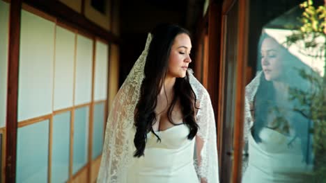 bride in a japanese-style interior