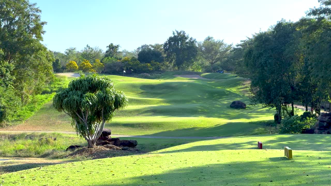 마운틴 크리크 골프 클럽의 푸른 페어웨이
