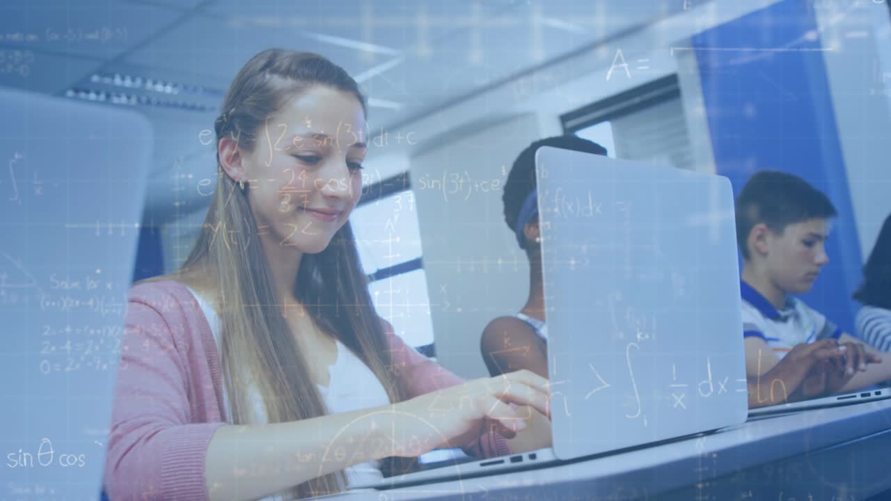 Animazione di equazioni matematiche su studenti che usano un laptop