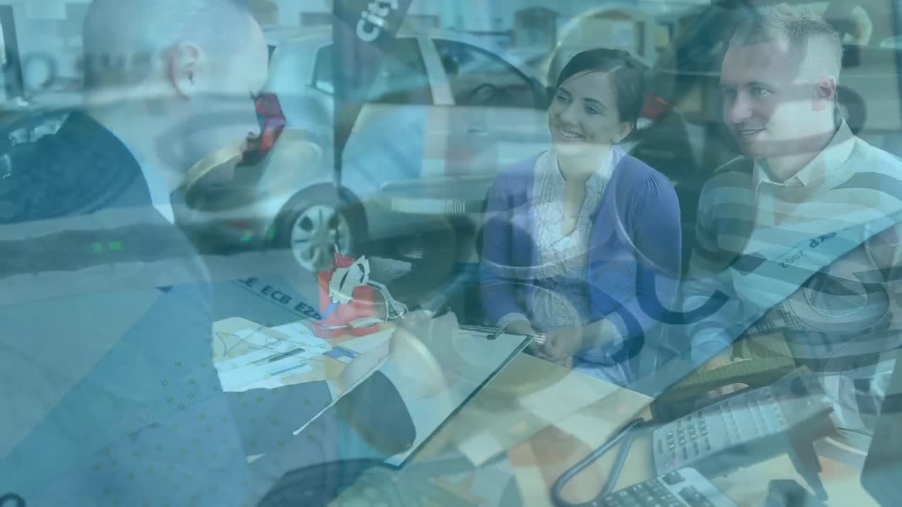 animación de monedas que caen sobre billetes de euro sobre una pareja caucásica hablando con un hombre caucásico