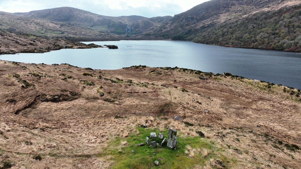 Historiske landskaber i det gamle Irland: Uragh-stenene i den afsidesliggende og smukke Gleninchquin-dal, episke steder i Kerry.