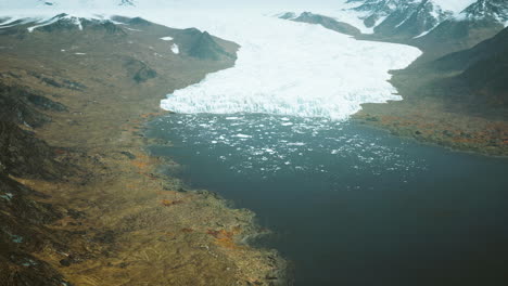 global-warming-effect-on-glacier-melting-in-Norway