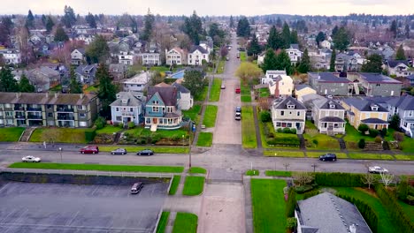a smooth flyover of a quiet neighborhood in tacoma wa