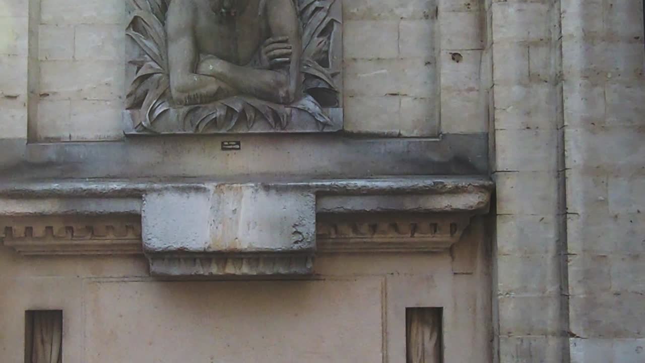 Brussels, Belgium, Graffiti, Mural, Metro, Atomium, Bus, Statues, and Squares in slow motion