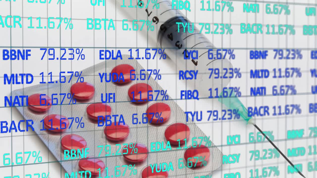 약물 알약과 주사기에 대한 데이터 처리 애니메이션