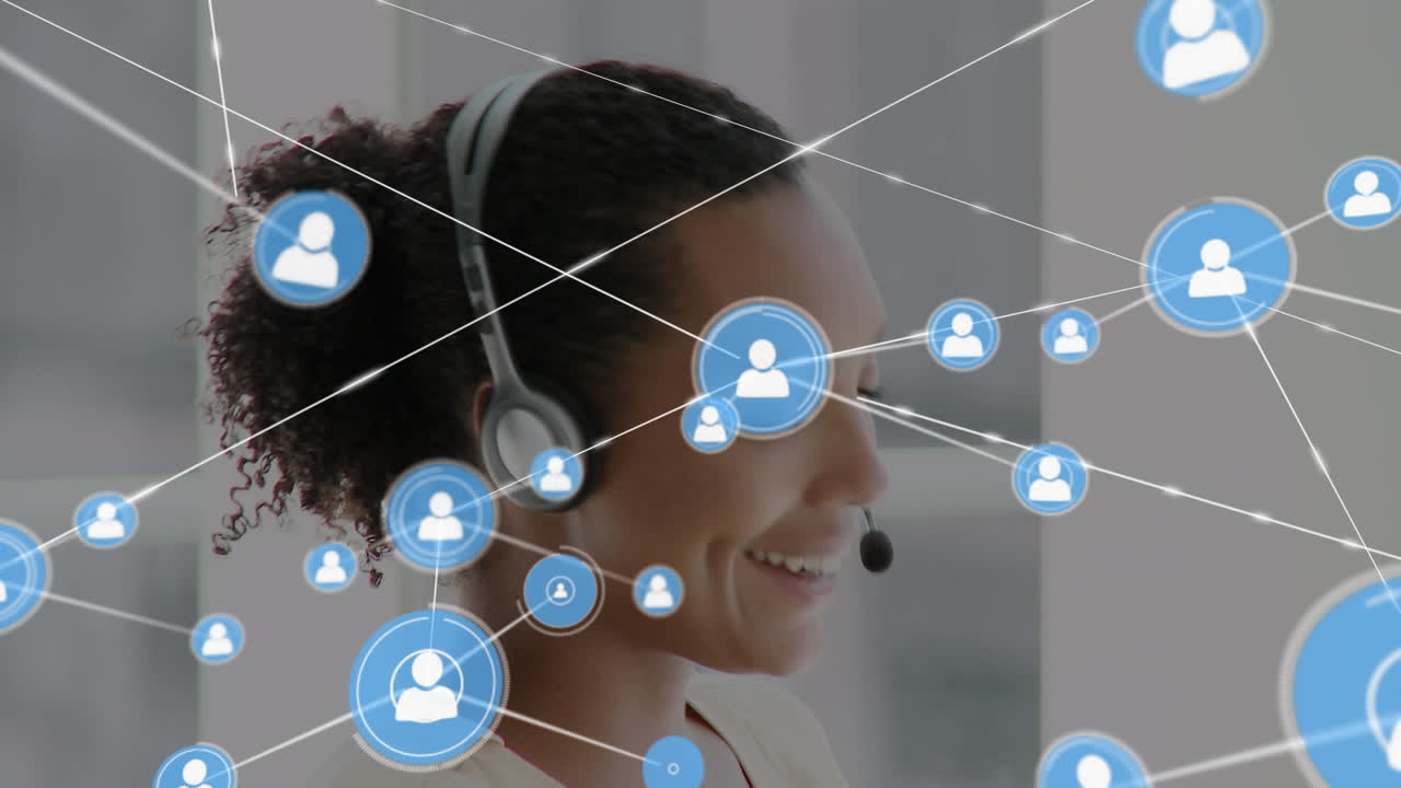animación de una red de conexiones e iconos sobre una mujer de negocios con auriculares