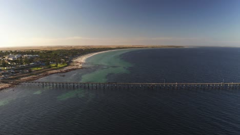 Aerial-drone-view-of-the-coast-of-Yorke-Peninsula,-South-Australia