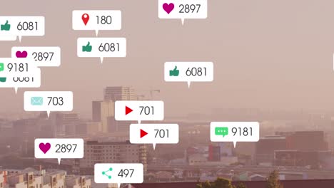 Animación-De-Etiquetas-De-Notificación-Y-Números-Cambiantes-En-Una-Vista-Aérea-De-La-Ciudad-Moderna