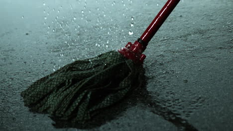 Rain-falling-on-a-mop