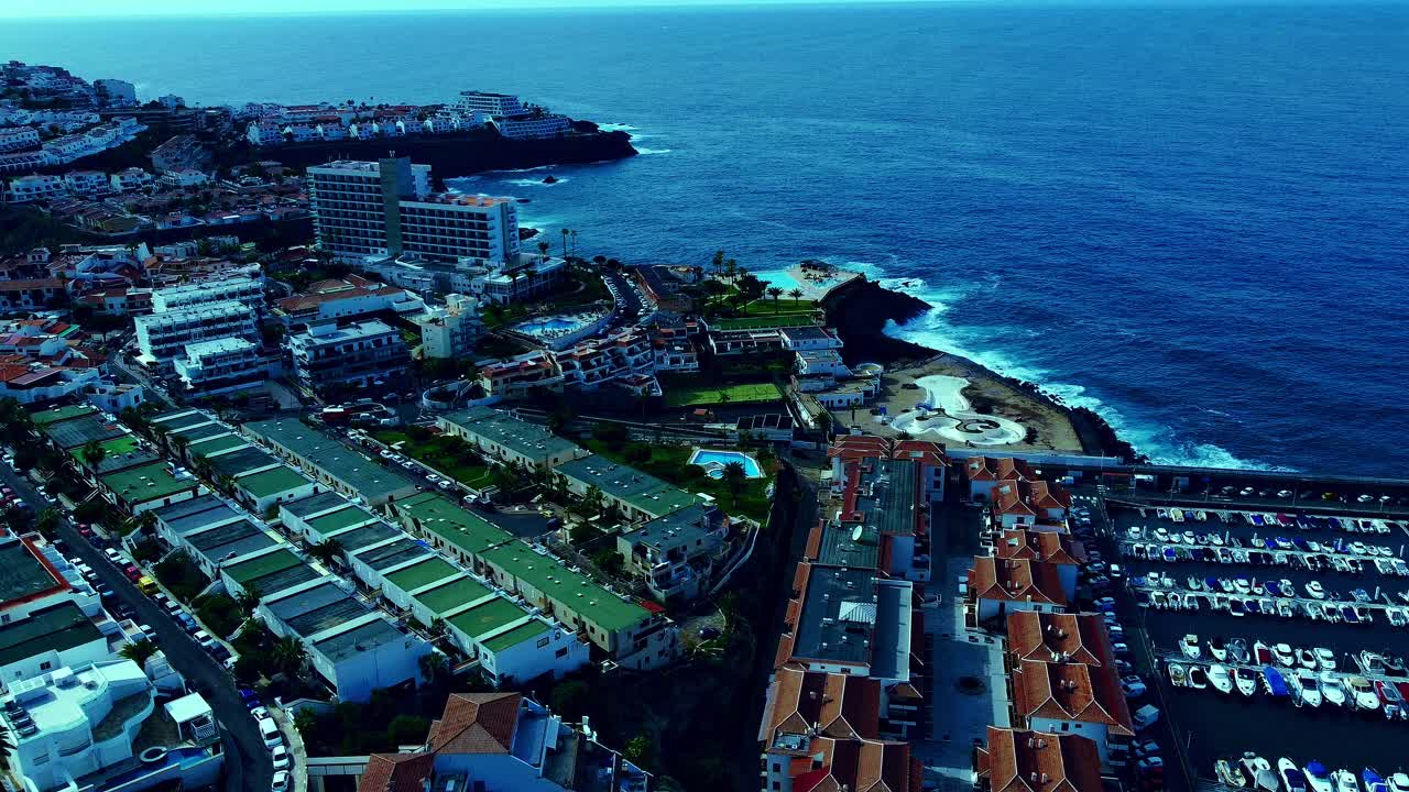 테네리페 멋진 해안가, 탁 트인 바다 전망, 스페인의 정적 샷