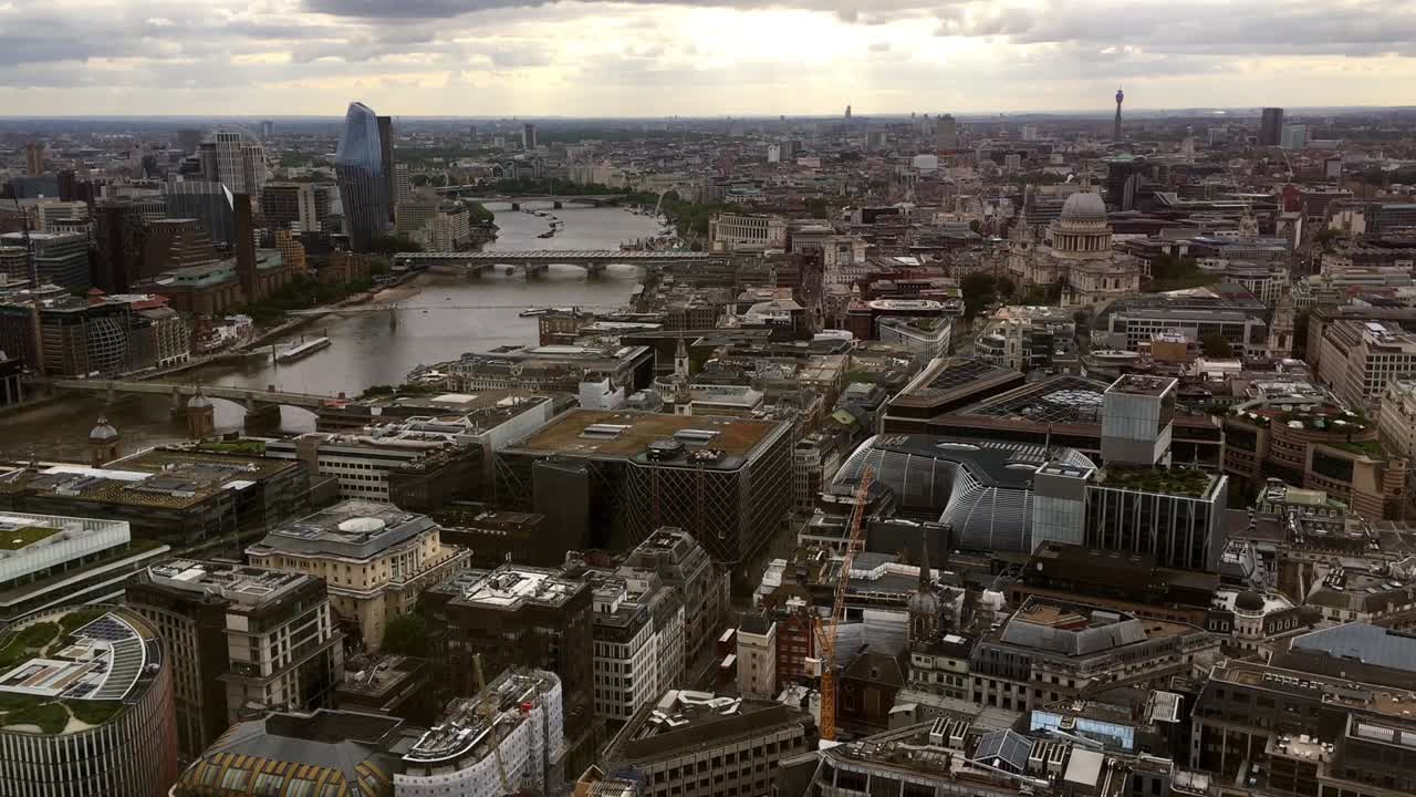 Skyline di Londra dall'edificio Walkie Talkie con vista a ovest