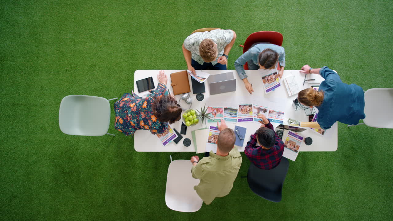 Møde, samarbejde og teamwork i erhvervslivet