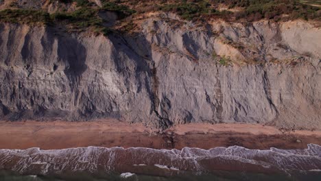 Toma-Estática-De-Acantilados-En-La-Costa-Jurásica-En-Un-Día-De-Verano,-Dorset,-Reino-Unido