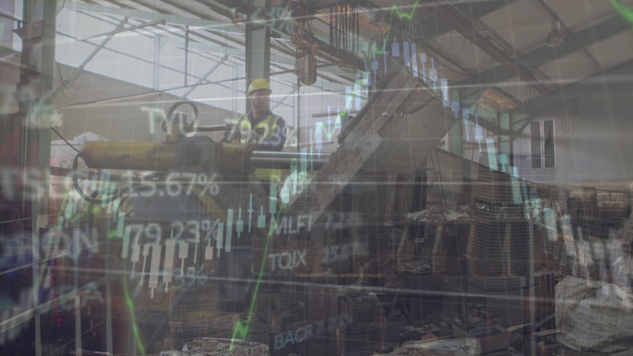 animación del procesamiento de datos financieros y estadísticas sobre el hombre que trabaja en la fábrica