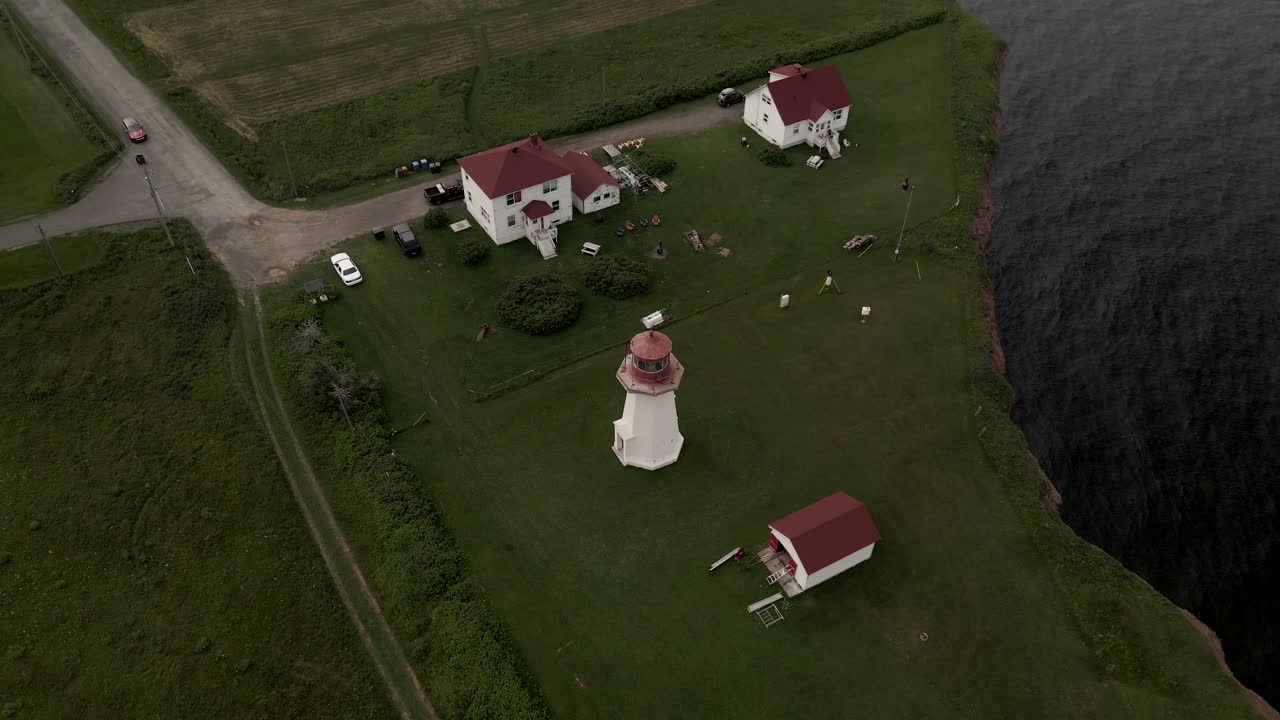 Cap-Sante Fyr i Portneuf Amt med en fantastisk udsigt over Saint Lawrence-bugten i Quebec, Canada.