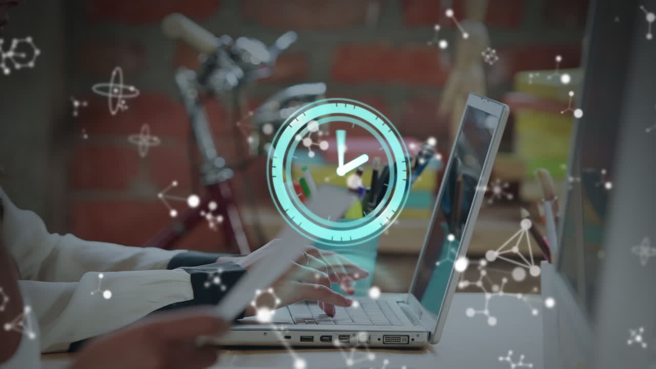 animación de reloj y moléculas sobre la gente studding