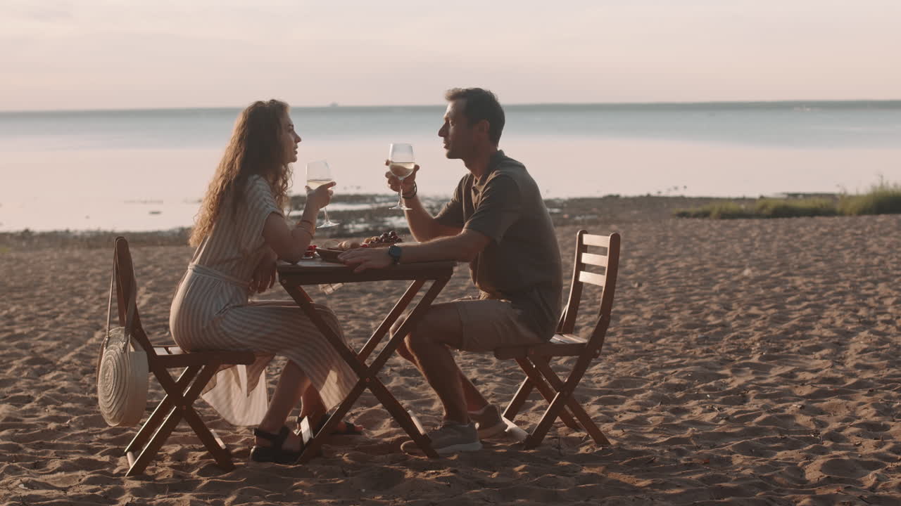 Cena romantica in riva al mare