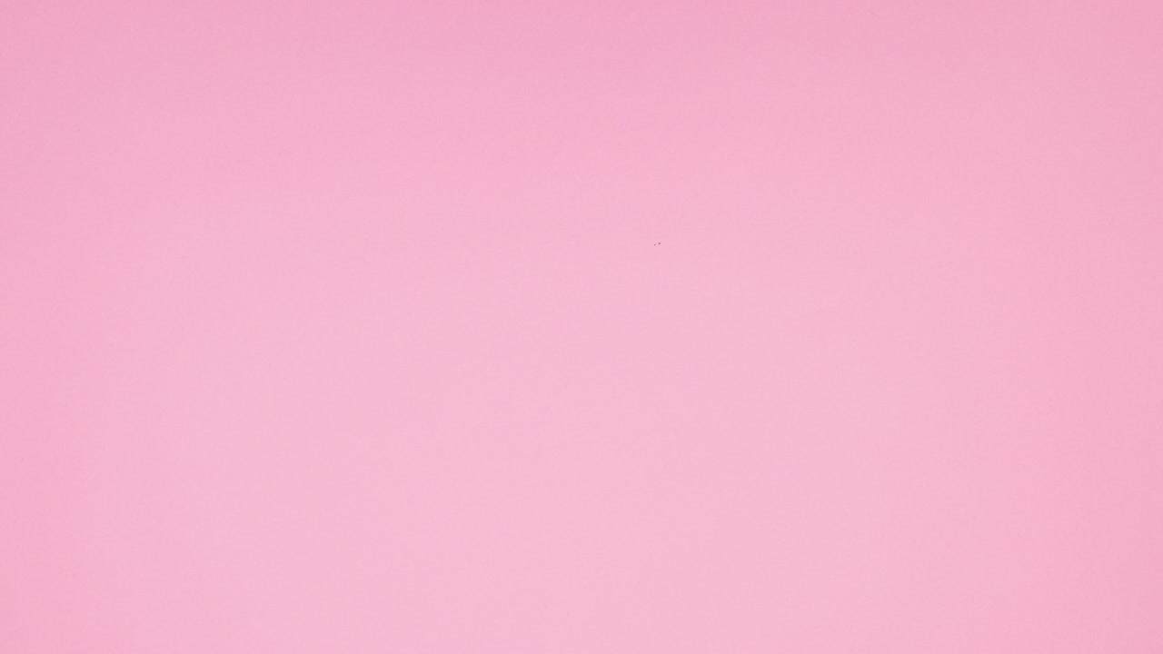 Make up products appear on left corner on pink theme. Stop motion