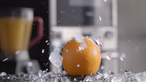 y hielo para una refrescante bebida de naranja