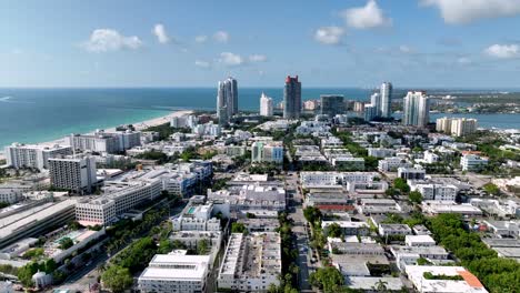 Alta-Extracción-Aérea-Sobre-Miami-Beach,-Florida.