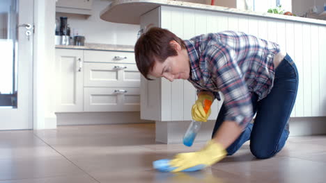 Woman-cleaning-the-ground