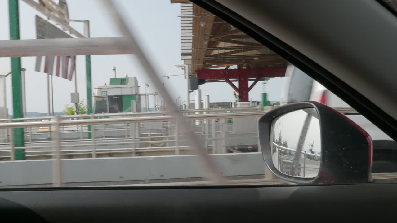 프랑스 의 요금소 를 지나가는 것