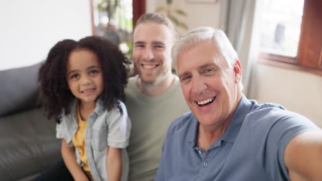 selfie, el abuelo con el padre