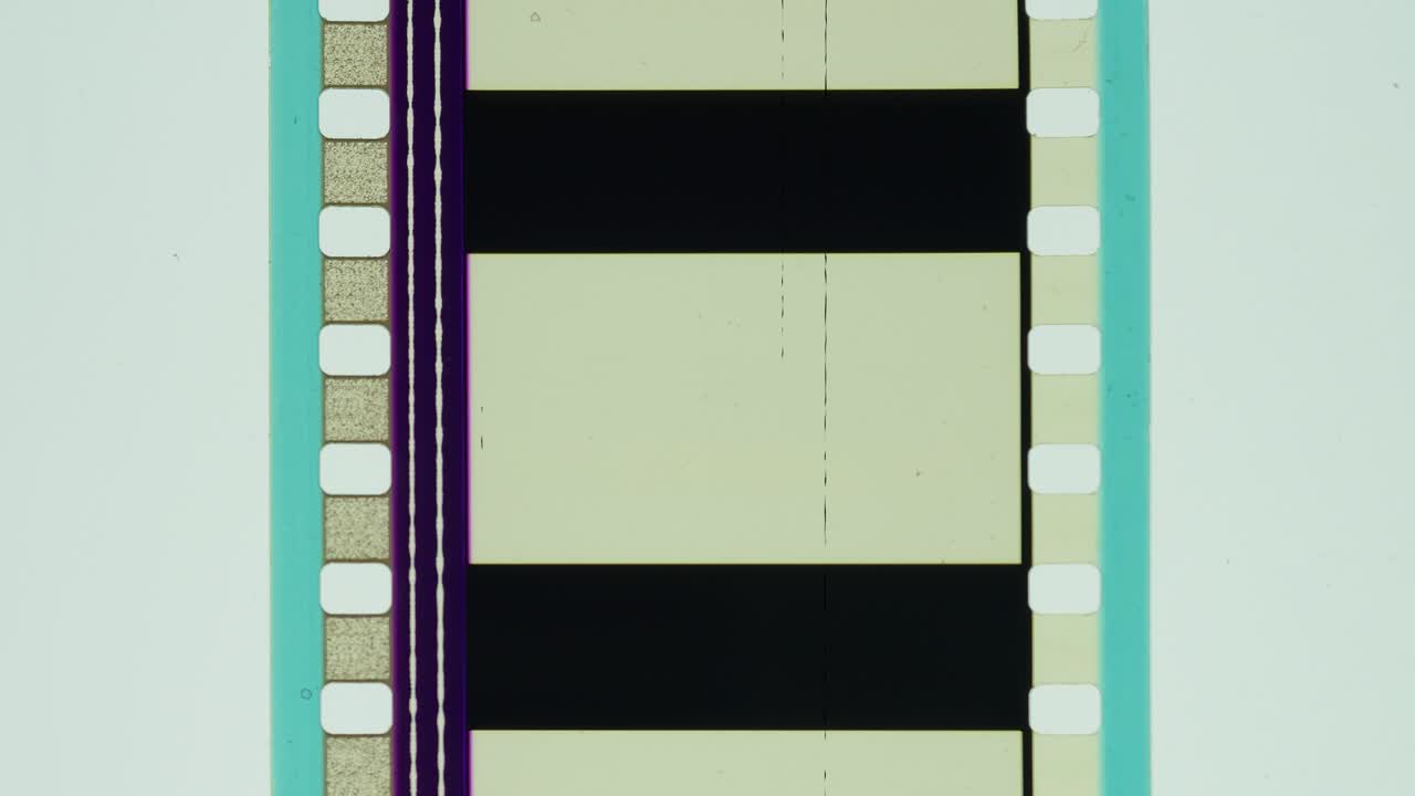 cinta de película cinta de película de 35mm carrete de cine viejo vintage suciedad polvo bordes arañazos 4k