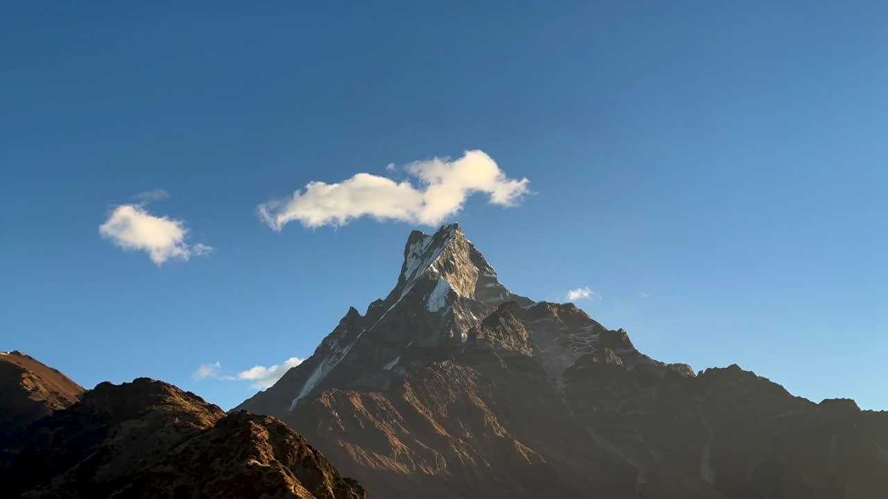 Landscape view of Mount Machhapuchhre range in Kaski, Nepal.