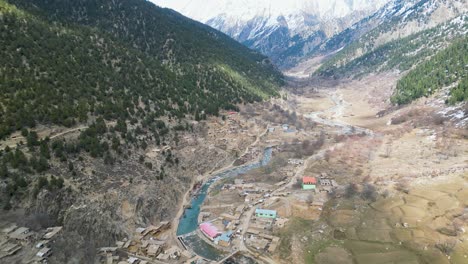 el paisaje impresionante en nuristan