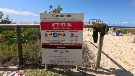 safety sign at currumbin beach entrance