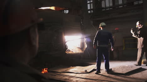proceso de fundición industrial de metales