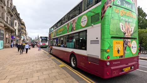 buses and trams in edinburgh during festival