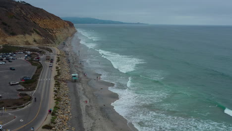 People-enjoy-day-at-beach