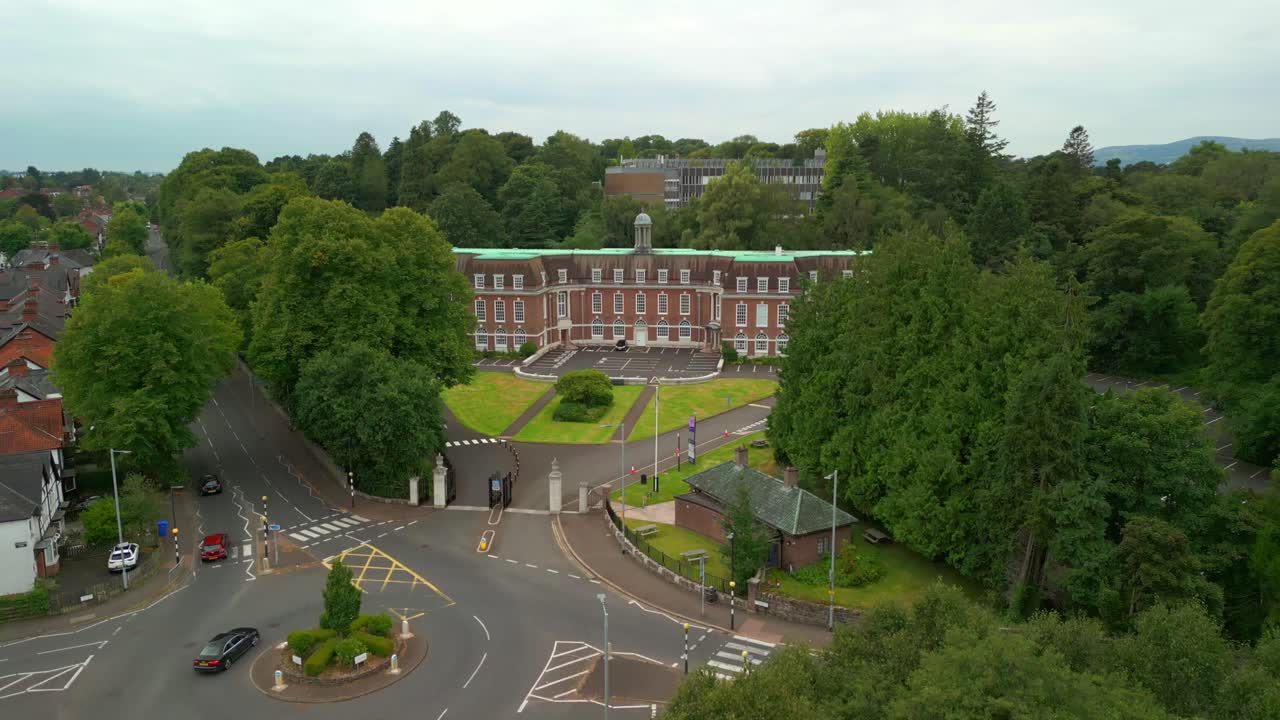 Front-on push-in aerial video of Stranmillis College in South Belfast, Northern Ireland in the UK. Filmed in 4K, 60FPS and with Rec709 color