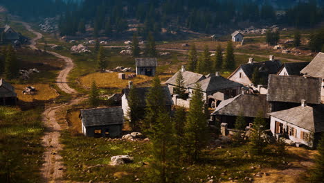 Vista-Sobre-El-Antiguo-Pueblo-Italiano-En-Las-Montañas-De-Los-Apeninos